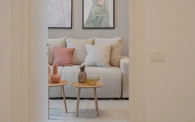 Loggia & Luxe 5BR Penthouse in Universitatii Area