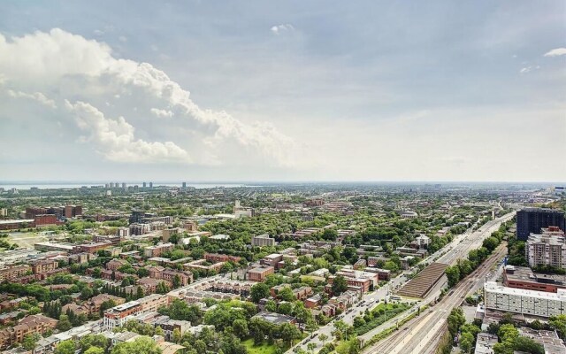 Bell Centre Apartments by Hometrotting