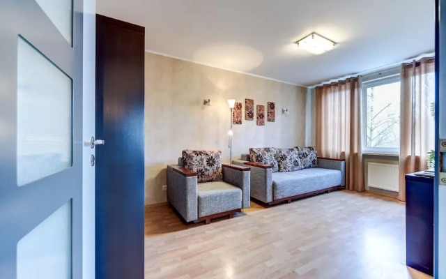 AG Apartment Bolshevikov 5