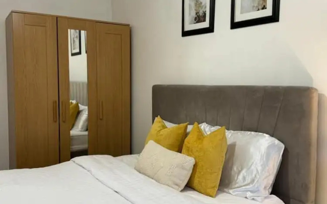Stunning 2-bed Apartment in Dartford