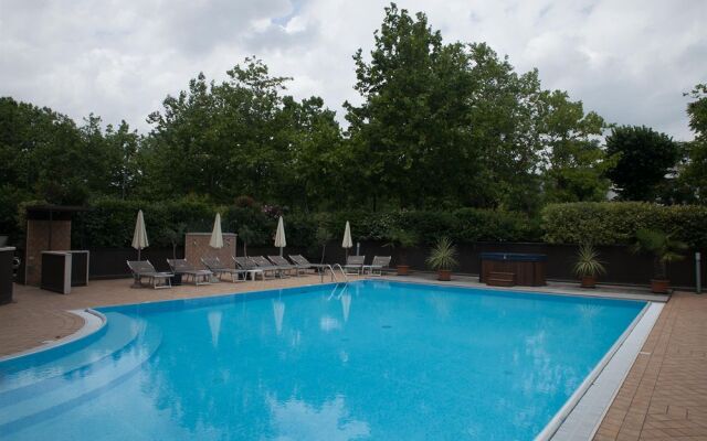 Alexia Palace Hotel Residence
