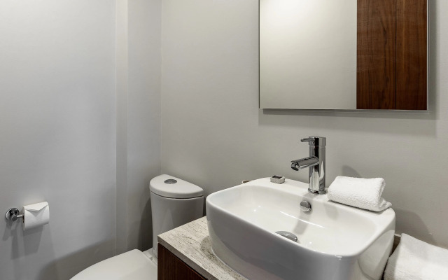 Casai Roma | 2BR | Cozy Retreat