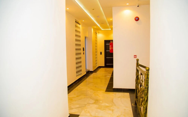 Entrust Hotel and Suites