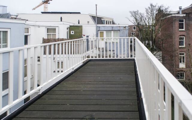 Center Roof Apartment