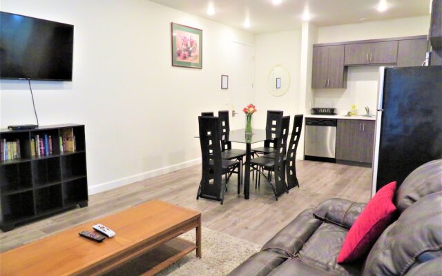 Fully Furnished Apartments near Hollywood