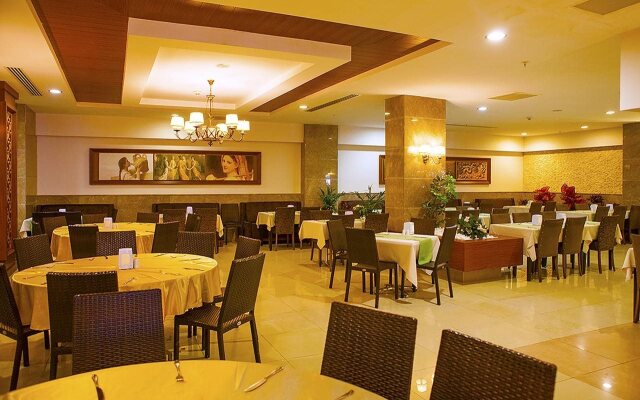 Side Aluna Hotel