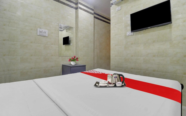 OYO Flagship 70400 Hotel Ashoka Classic