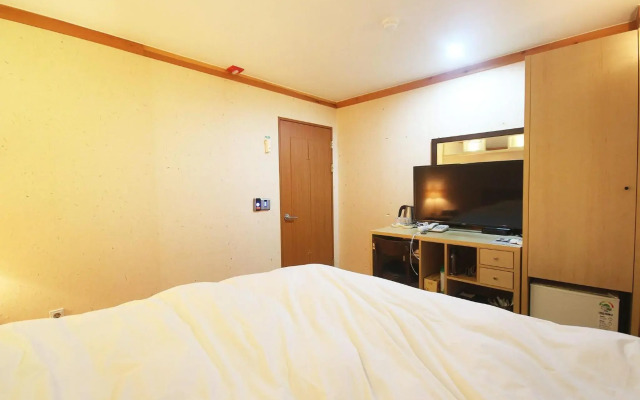 Jeonju Tourist Hotel