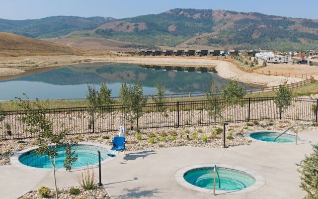 Sun Outdoors Rocky Mountains