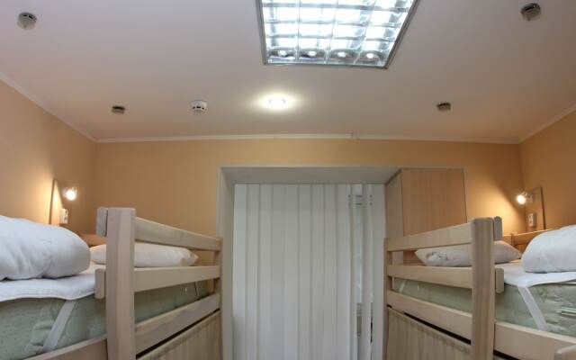 Hostel Good Night
