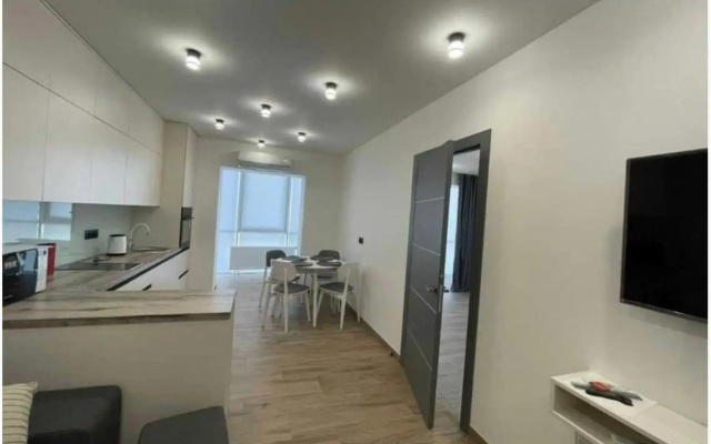 Lux 1-bedroom beautiful apartment Most City Central area