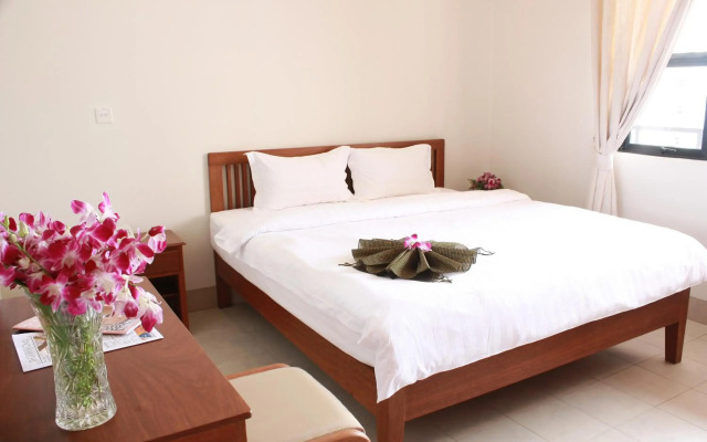 Lux Riverside Hotel & Apartment