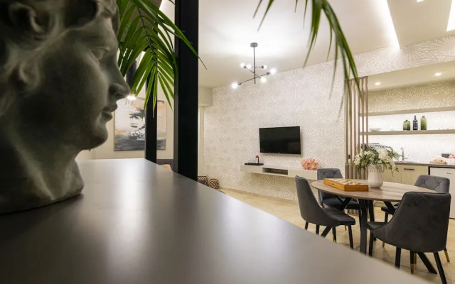 Mouria Studios & Apartments
