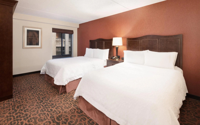 Hampton Inn Cleveland-Downtown
