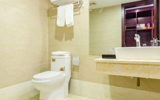 Avis International Hotel