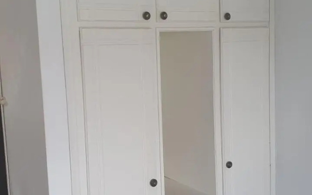 Nikos Apartments