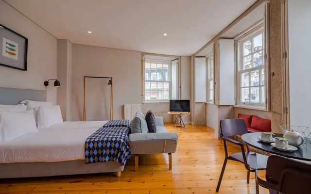 Pretty Apartment With Modern Comforts