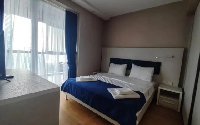 Leo Group Luxury Apartment 18-20 Alliance Palace