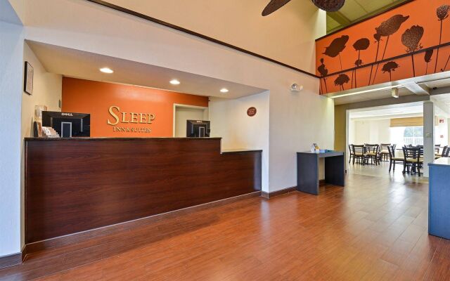 Sleep Inn & Suites Riverfront