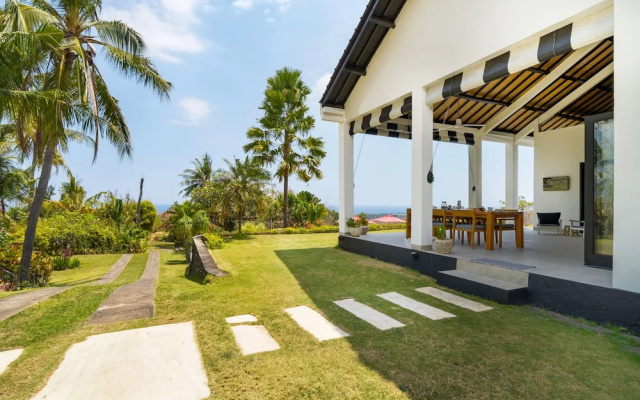 Villa Bloom by Villa Finder