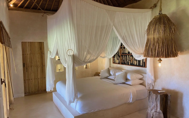 MATHIS Lodge Amed