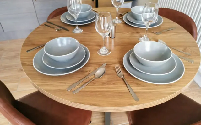 3bed Full House - Free Parking - Family Friendly!