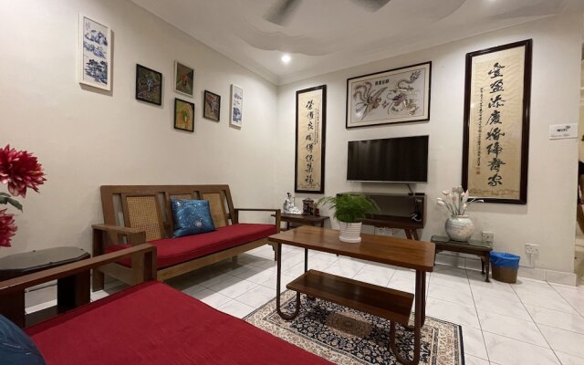 Baba & Charlie Homestay