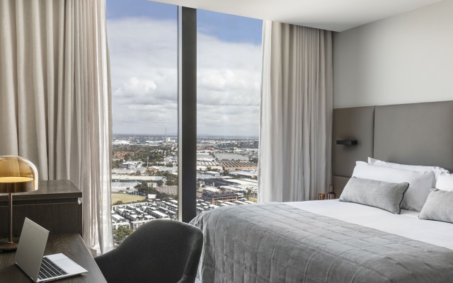 Oakwood Premier Melbourne - Image 3