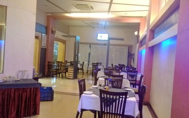 Hotel Kohinoor Square