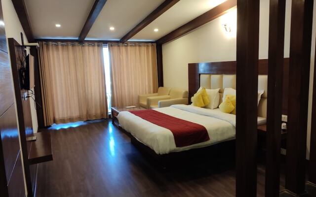 Ahr Hotel Radha Residency