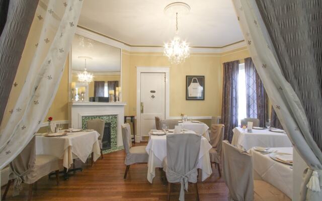 Burke Manor Inn & Pavilion