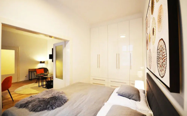 Cozy Apartment near The Town Hall Vienna
