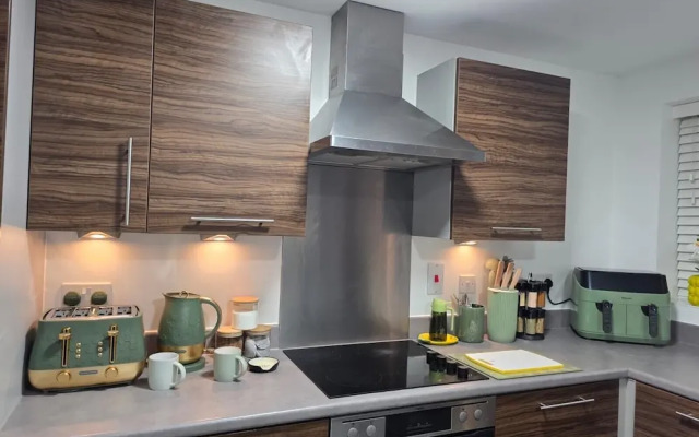 Kensington Bliss - 3 Bedroom House in Colchester