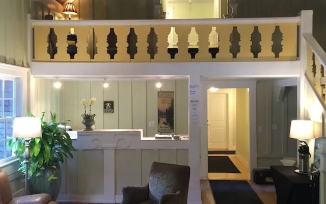 Highland Dell Lodge