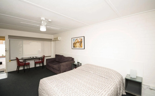Vineland Motel