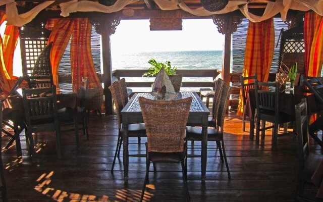 Country Inn Hotel and Restaurant