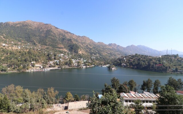 OYO 10767 Home 2BHK Lake View Bhimtal