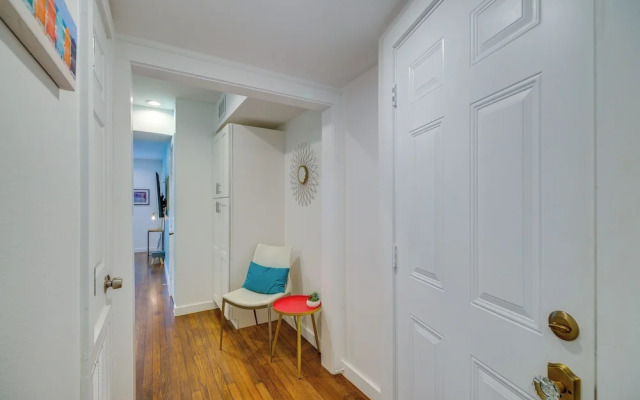 Central Houston Apartment w/ Furnished Patio!