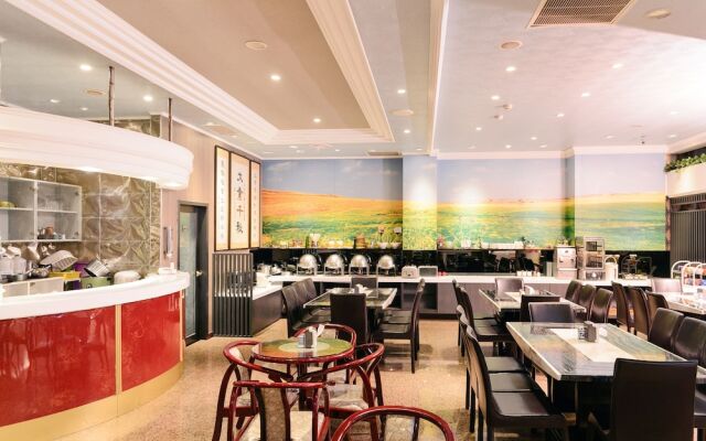 Kiwi Hotel MRT Wenxin Branch (Feng Chia Branch 1)