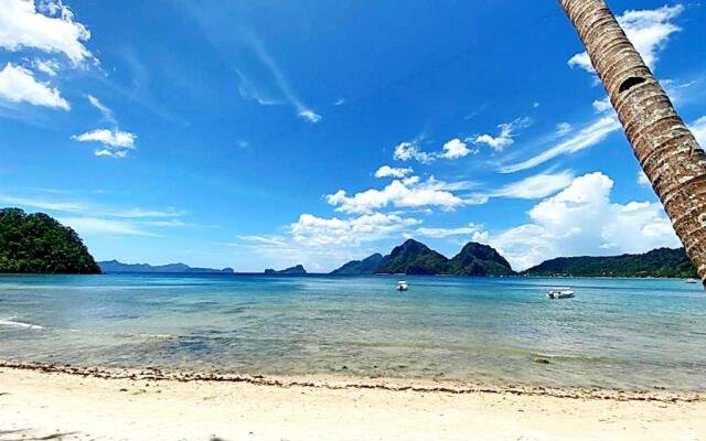 El Nido Beach Huts
