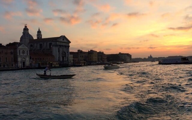 Venetian Mood