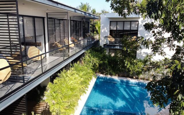 Deluxe Apartments Azure