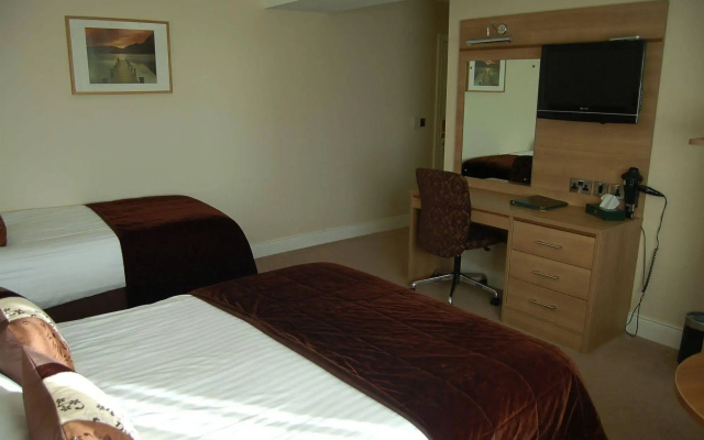 Ivanhoe Inn and Hotel