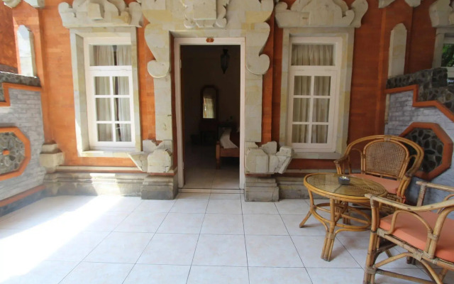 Chonos Hotel Lovina
