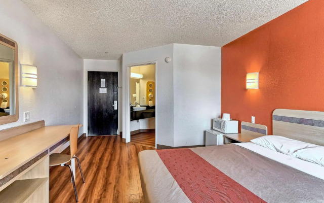 Motel 6 Killeen, TX