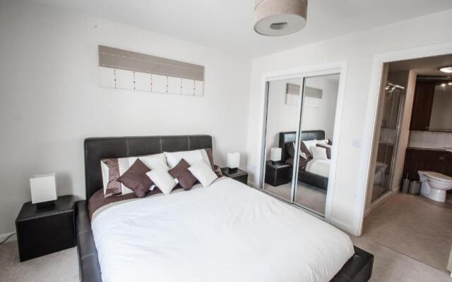 Orange Apartments - Portland Street