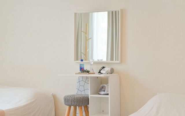 Season Helloworld House - Hostel
