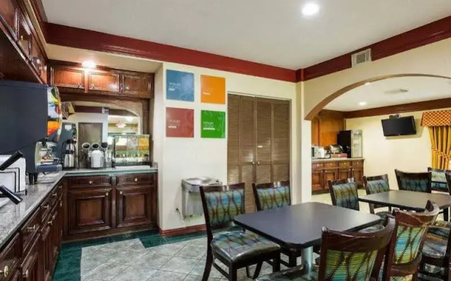 Quality Inn & Suites