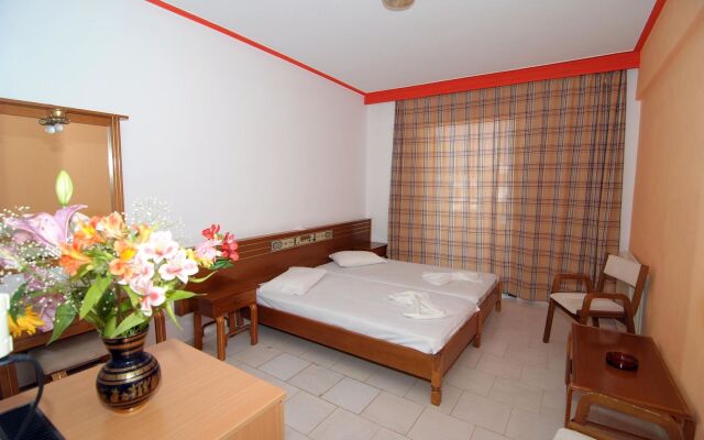 Iris Hotel