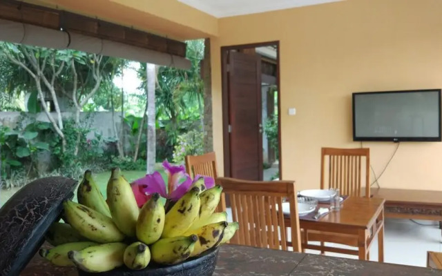 Batuan Villa